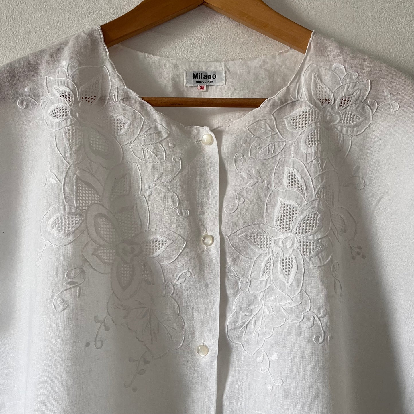 Vintage 100% linen white blouse with embroidery