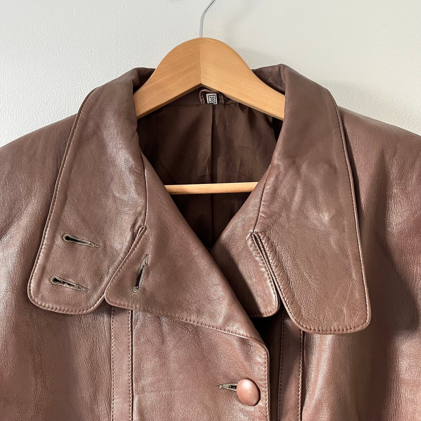 Brown 80’s leather jacket