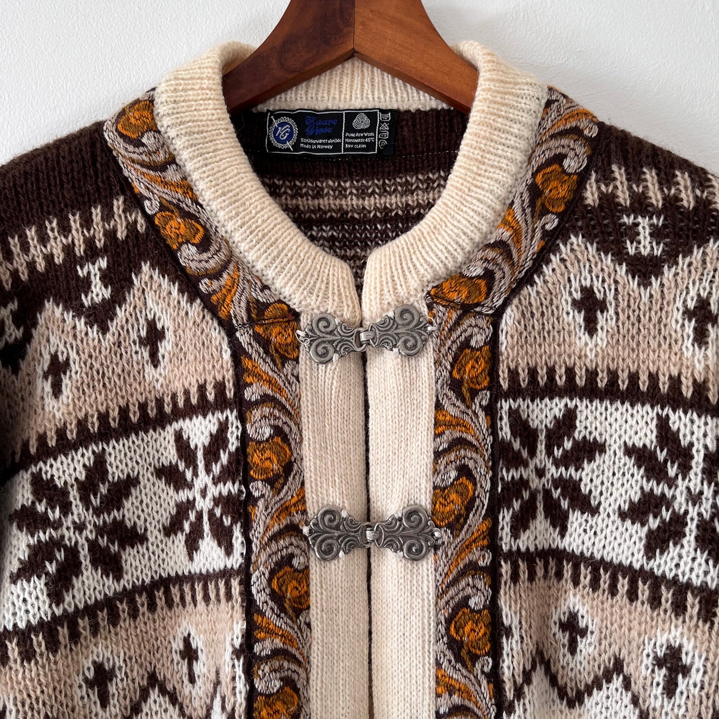 Vintage Scandinavian wool jumper