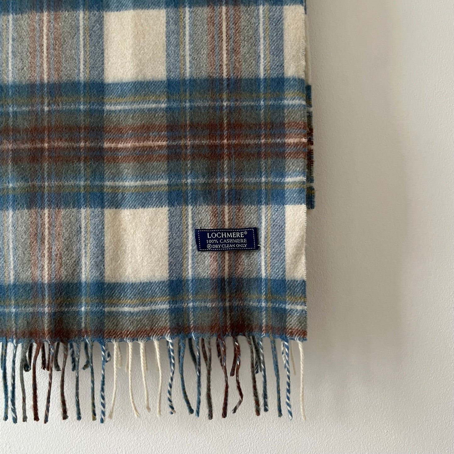 100% cashmere checkered scarf