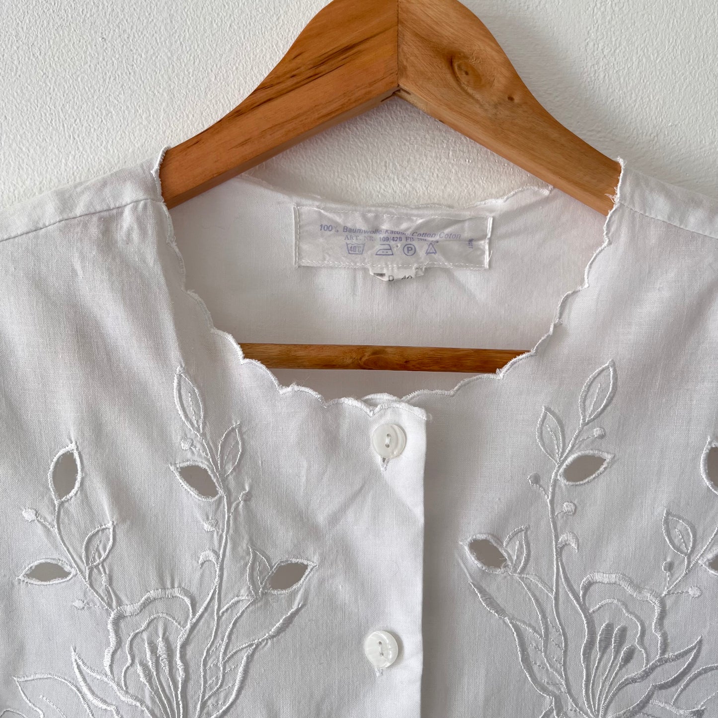 White vintage embroidered blouse