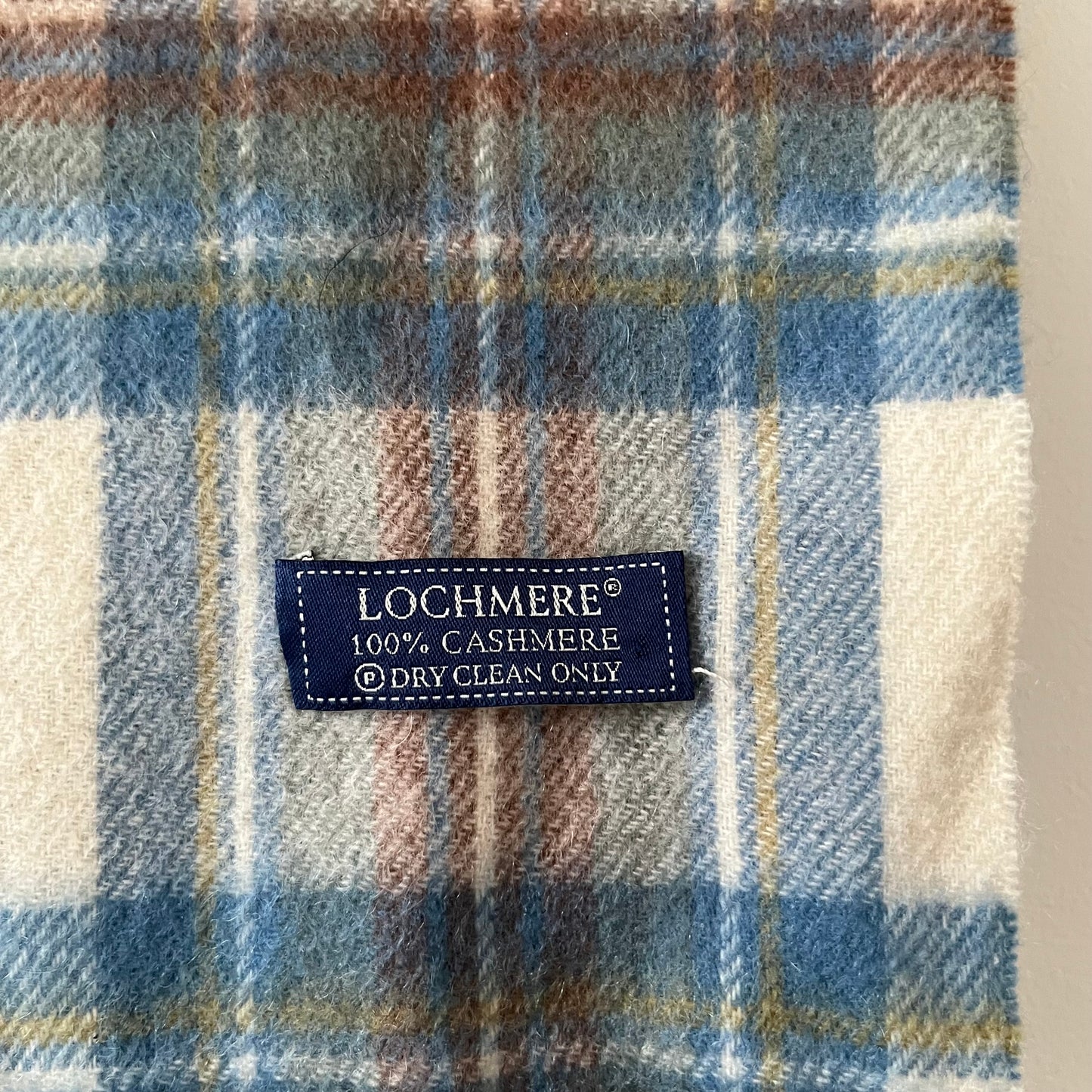 100% cashmere checkered scarf